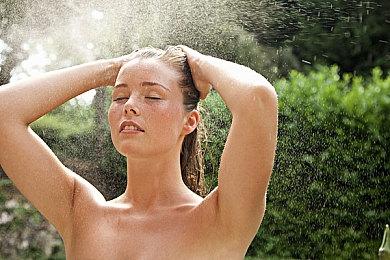 《王冠之心 OL》12月18日正式推出 经典卡牌战斗